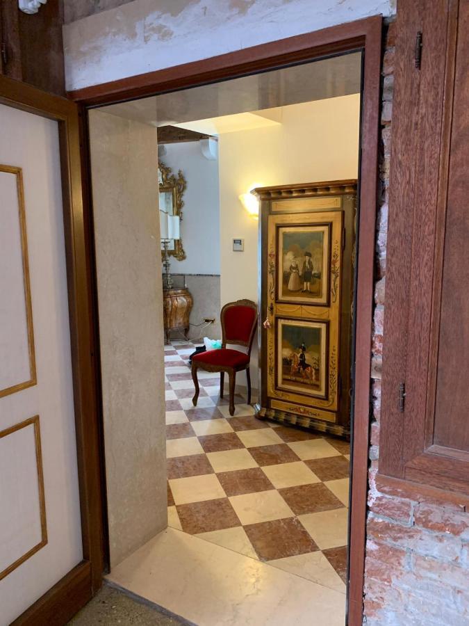 Luxury In San Marco With Canal View Venedig